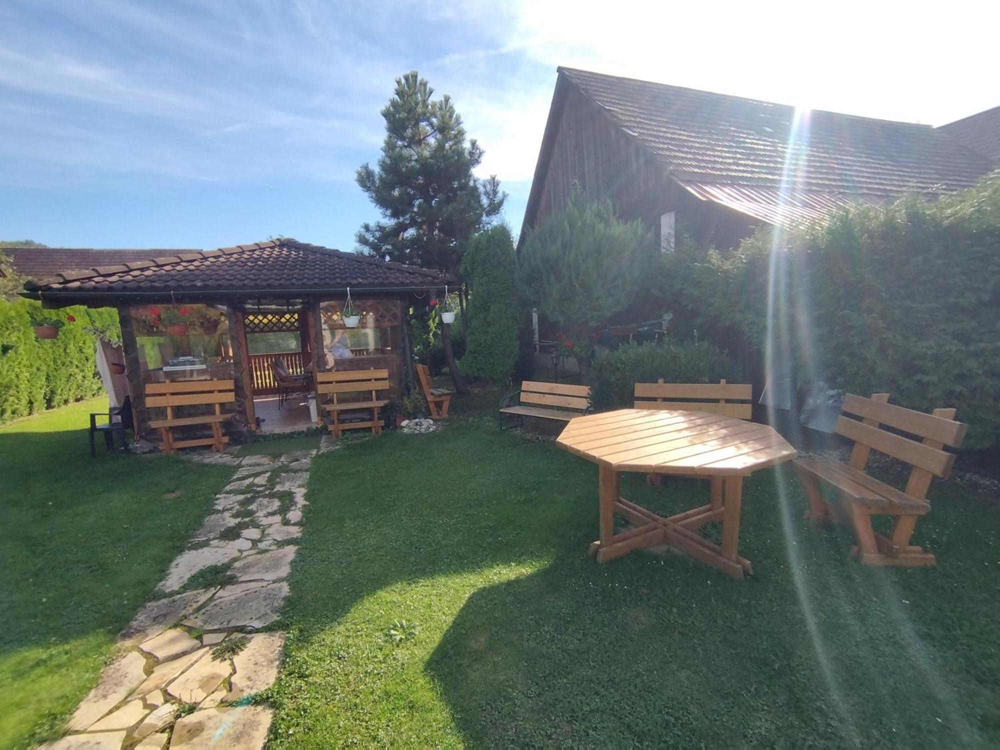Apartament Privat Viktoria Tierchowa Zewnętrze zdjęcie